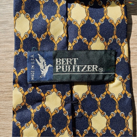 Bert Pulitzer Vintage All Silk Men’s Tie Made in USA Linked Belt Design - Picture 4 of 5